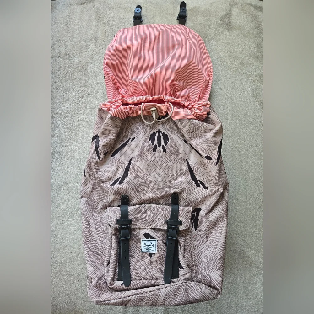 Herschel Supply Co. Tan Geo/Black Rubber Retreat Backpack